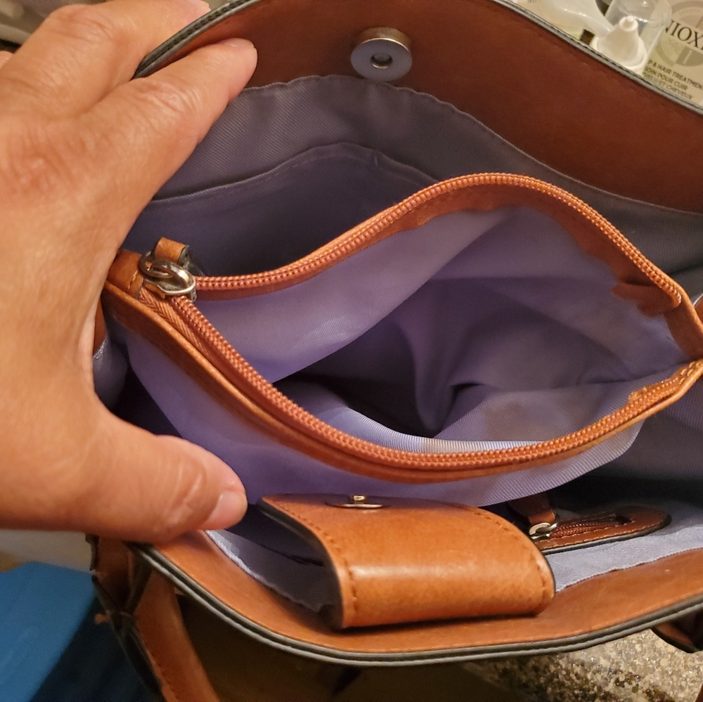 Purse - Picture 3 of 3